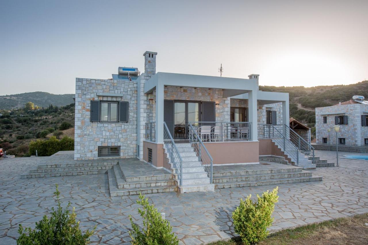 أوريني ميليغو Raise Luxury Villas With A Great Sea View Of Astros المظهر الخارجي الصورة